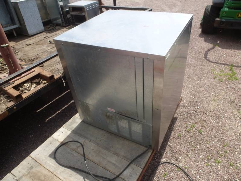 Beverage Air Cooler