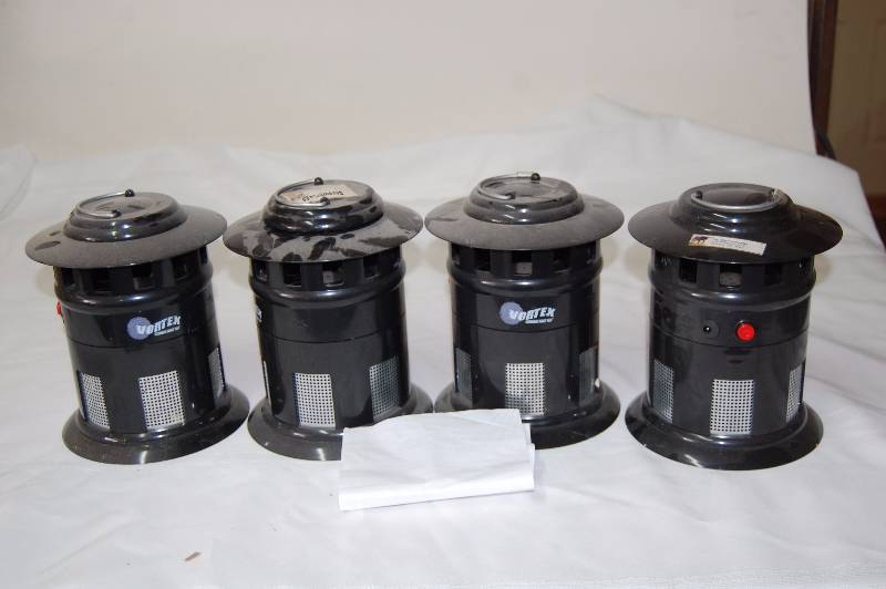 lot 3 image: Vortex Insect Traps