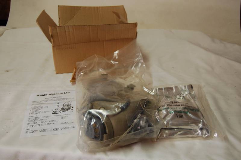 lot 43 image: Gas Mask