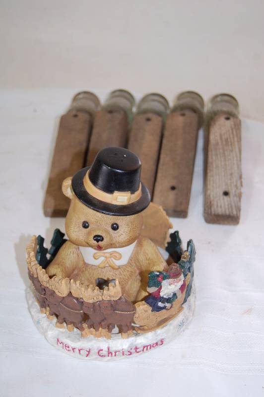 lot 52 image: Vintage Glass Insulators with Mountings and Figurines