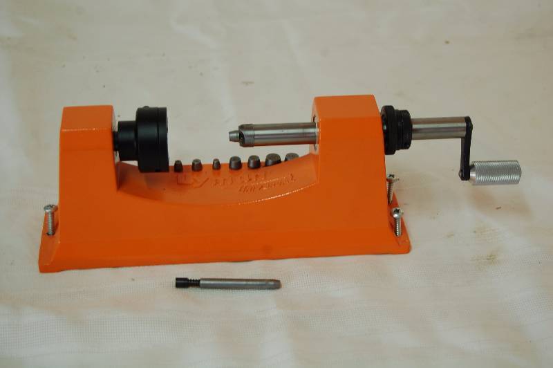 lot 58 image: Lyman Universal Trimmer