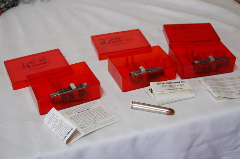 lot 68 image: 3 Lee Brand Reloading Dies
