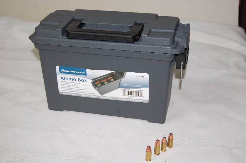 lot 91 image: Ammo Case and 9mm Ammunition