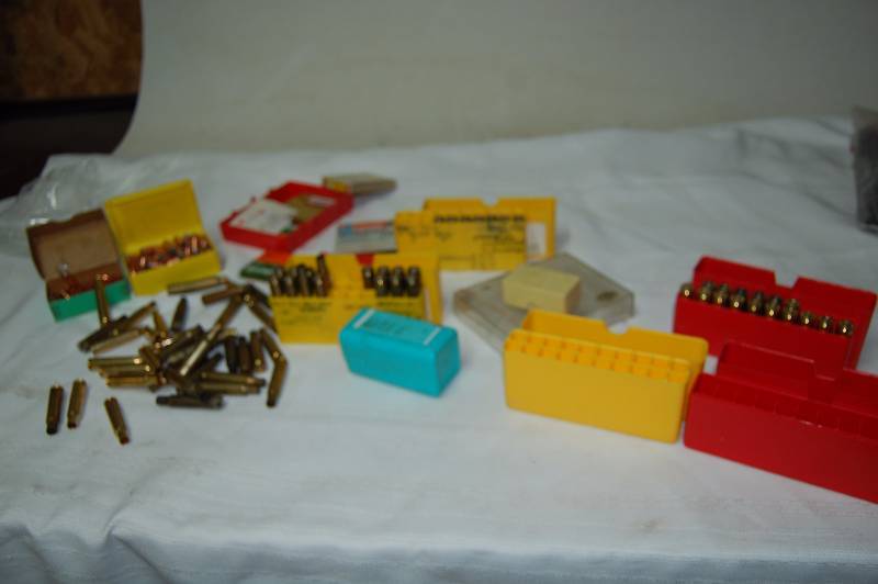 lot 170 image: Reloading Pieces and Small Ammo Cases