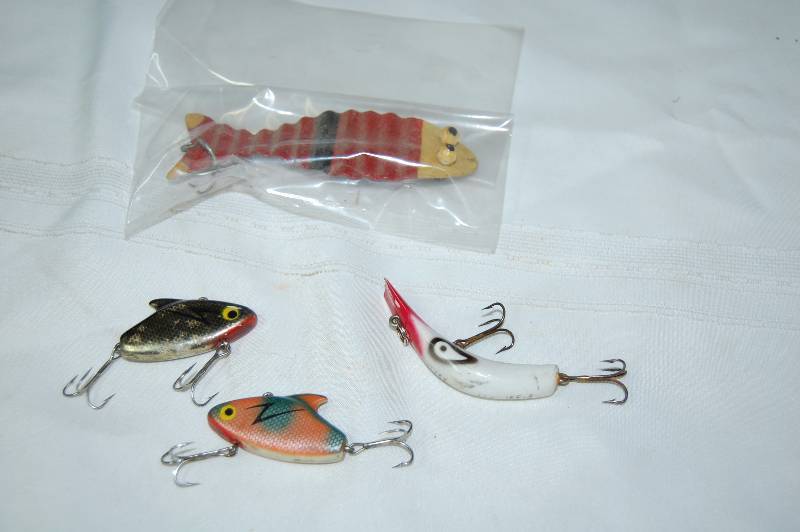 lot 179 image: Misc Fishing Lures
