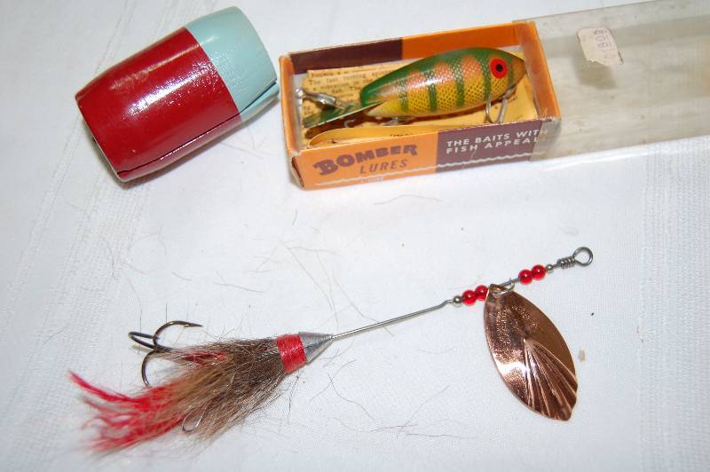 lot 183 image: Misc Fishing Lures