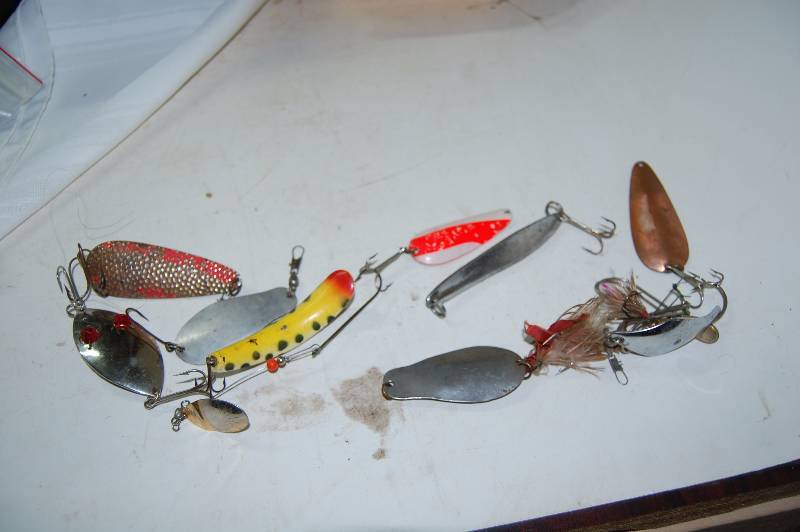 lot 187 image: Misc Fishing Lures