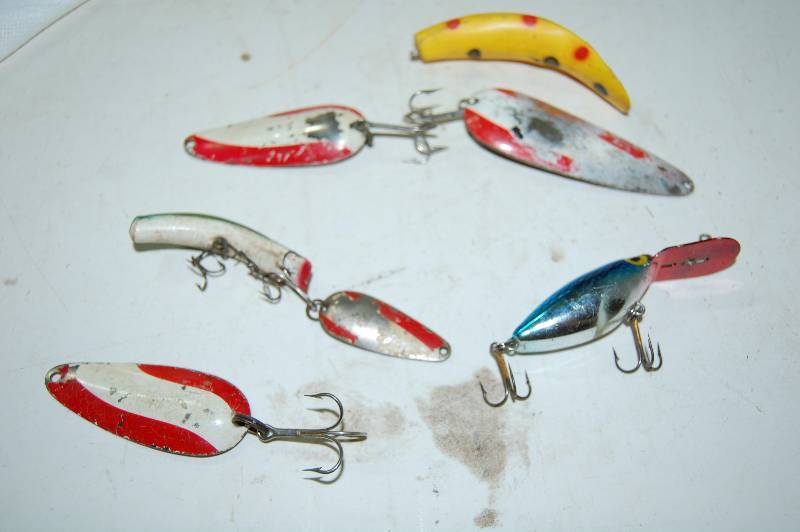 lot 189 image: Misc Fishing Lures