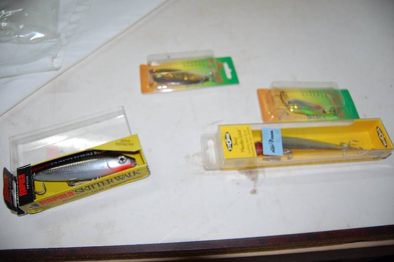 lot 191 image: Misc Fishing Lures