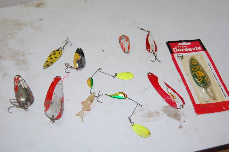 lot 198 image: Misc Fishing Lures