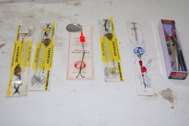 lot 199 image: Misc Fishing Lures