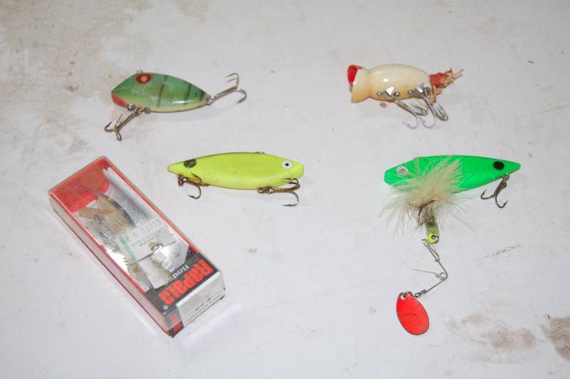 lot 203 image: Misc Fishing Lures
