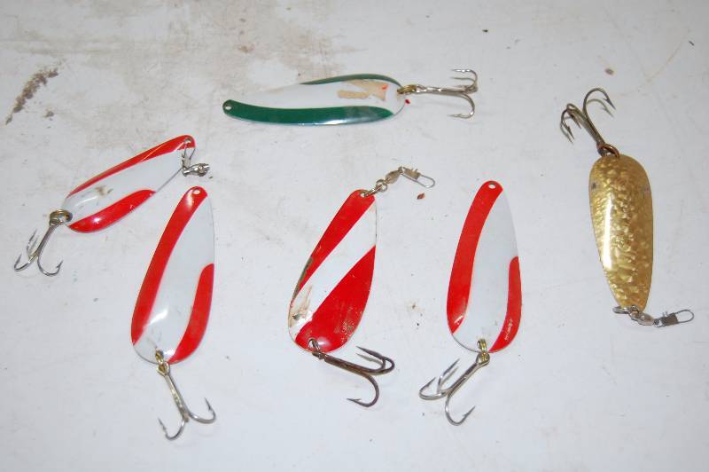 lot 207 image: Misc Fishing Lures