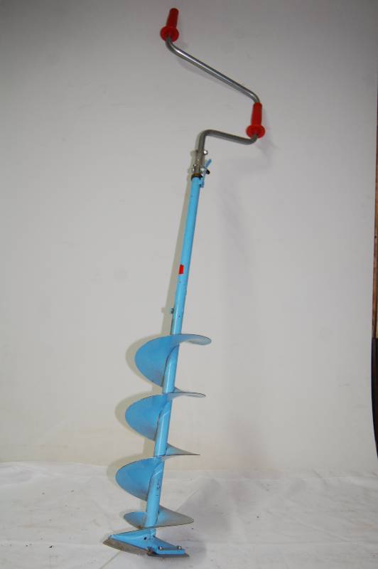 lot 234 image: Heavy Duty Manual Ice Auger