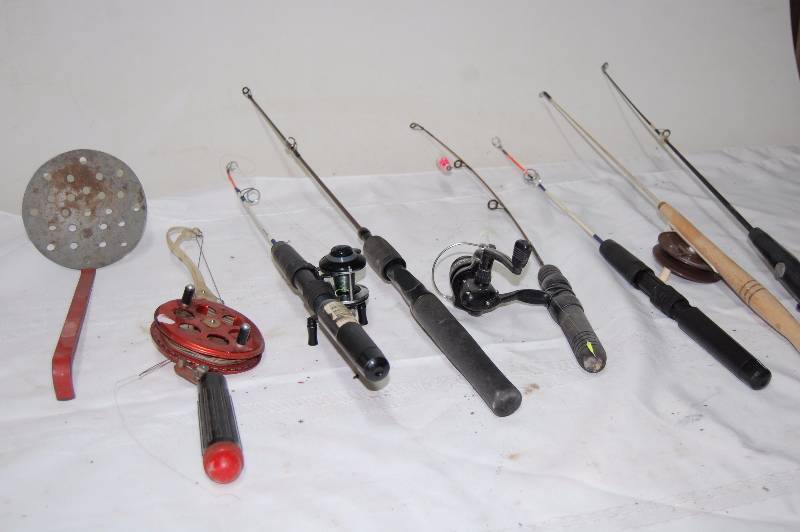 lot 236 image: Ice Fishing Rods