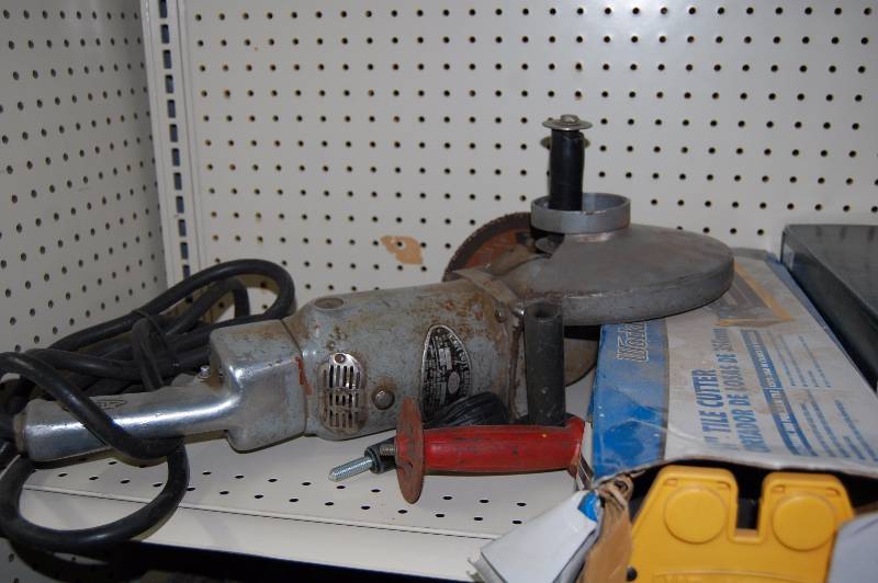 lot 261 image: Tile Cutter and Power Grinder