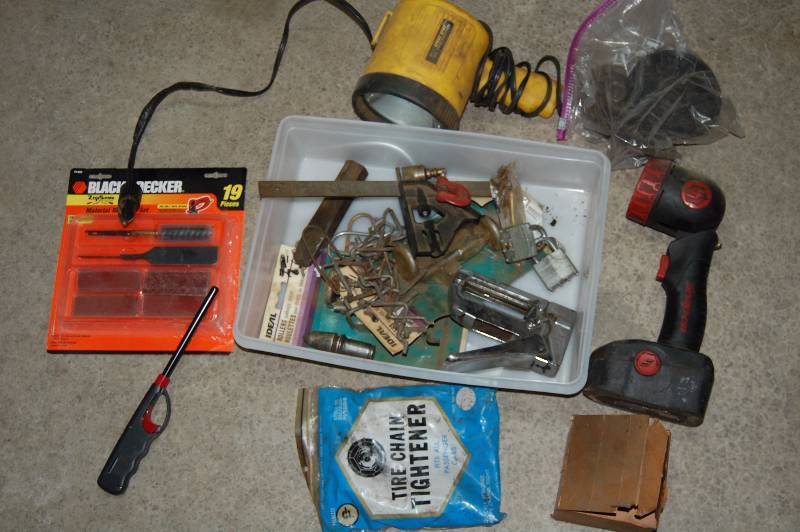 lot 266 image: Tools and Lights
