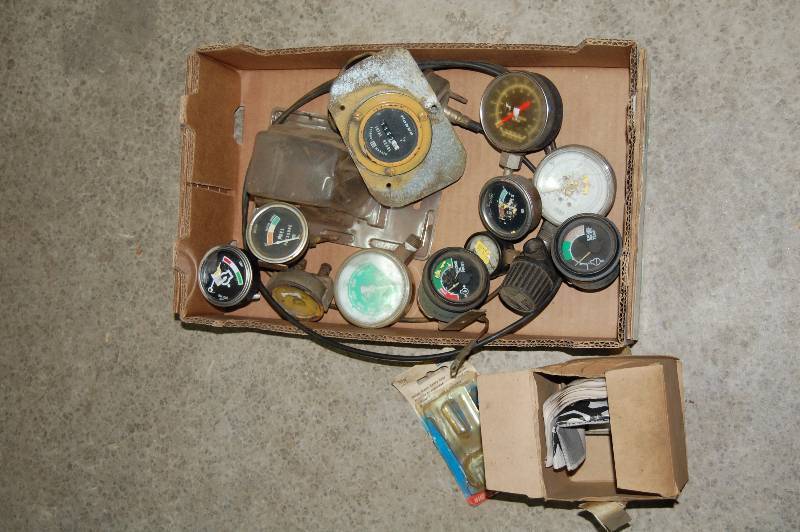 lot 270 image: Misc Gauges