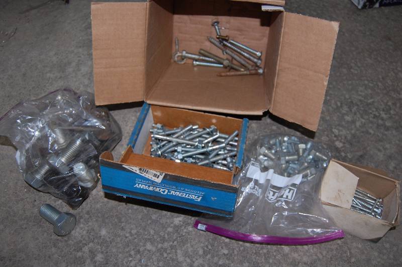 lot 274 image: FastenersHardware