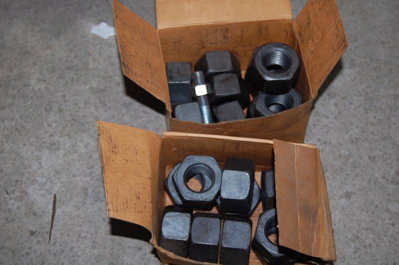 lot 296 image: Large Nuts and Bolts