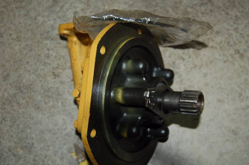lot 316 image: Catipillar Stearing Booster Pump