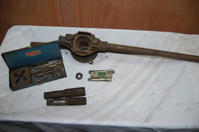lot 349 image: Tap and Dies