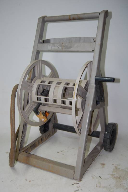 lot 354 image: Garden Hose Reel