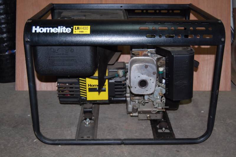 4400 Watt HomeLite Generator | Hunting, Fishing, Garage and More!! | K-BID