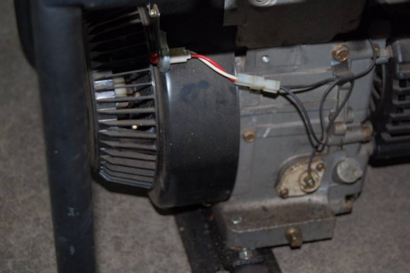4400 Watt HomeLite Generator | Hunting, Fishing, Garage and More!! | K-BID
