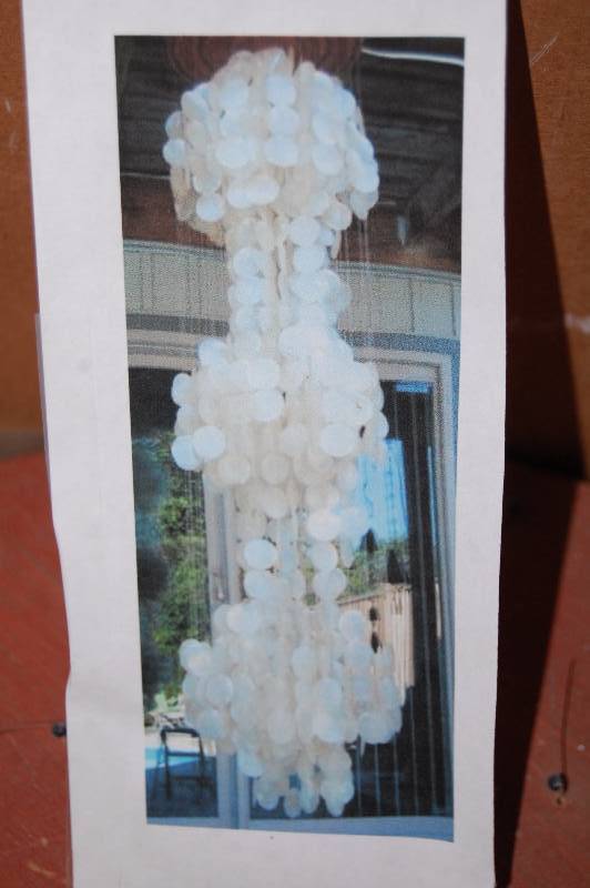 lot 371 image: Hanging Shell Light