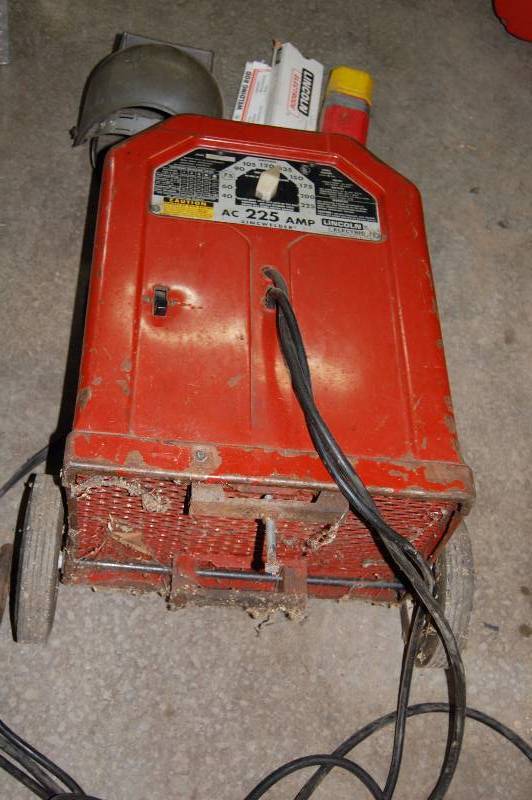 lot 374 image: Stick Welder and Accessories