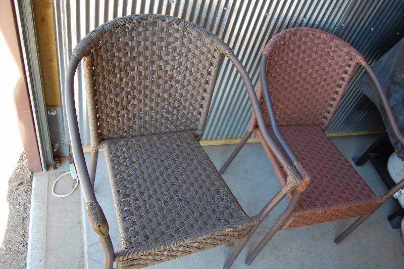 lot 379 image: Patio Chairs