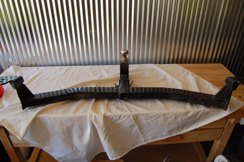 lot 418 image: Trailer Hitch with Ball