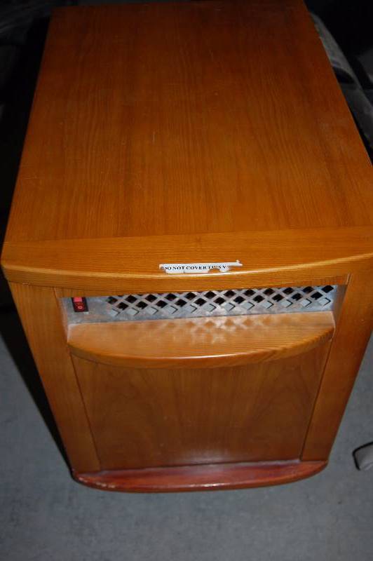 lot 422 image: Space Heater