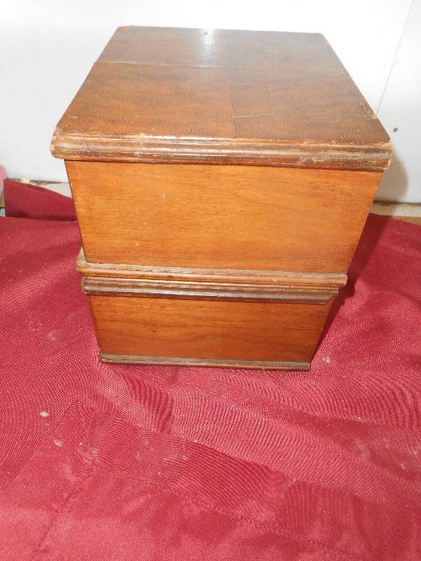 ANTIQUE DOUBLE DRAWER SCORT
