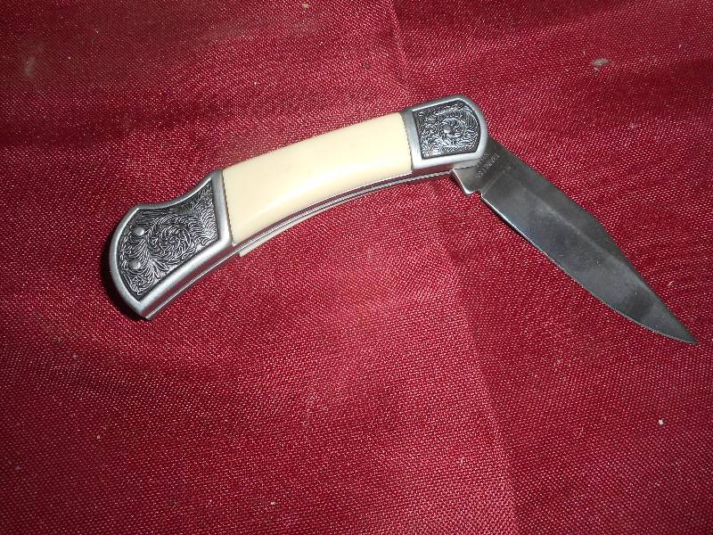VINTAGE EAGLE KNIFE