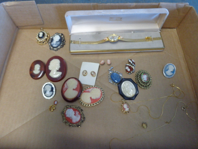 Cameo Collection