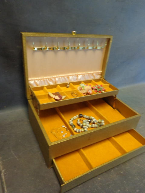 Vintage Jewelry Box