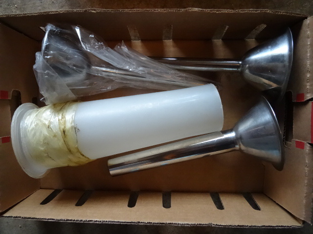 lot 9 image: Sausage stuffer horns...
