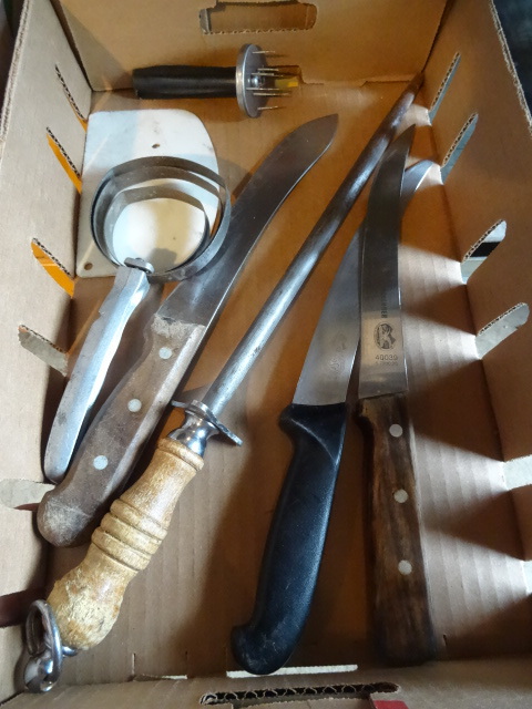 lot 11 image: Butcher tools. Sharpening steel. Kn...
