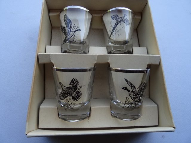 lot 27 image: Vintage wild birds shot glass set...