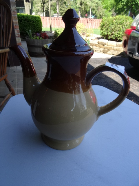lot 28 image: Vintage clay tea pot...