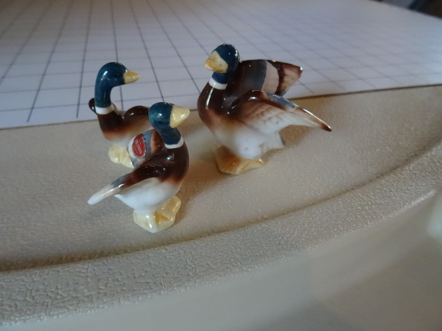 lot 51 image: SS bone China. 3 miniature Mallards...