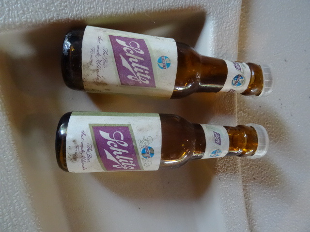 lot 57 image: Schlitz vintage salt and pepper sha...