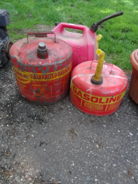 lot 79 image: 2 metal and 1 plastic garbage can...