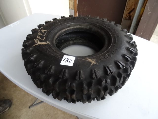 lot 132 image: 14 x 4.0 -6 snow blower tire...