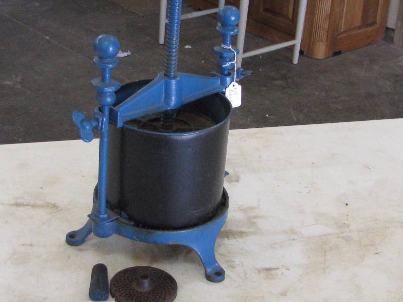 lot 6 image: LardJuice Press