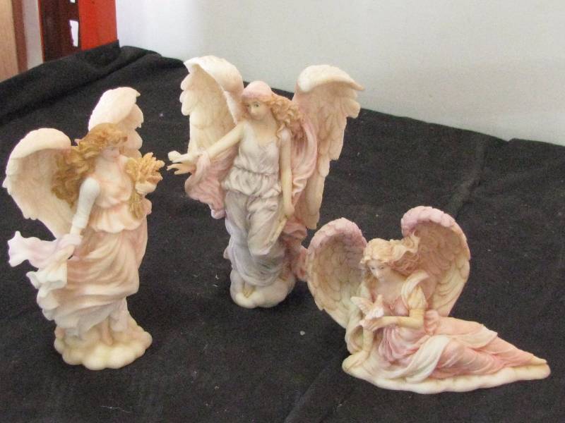 lot 60 image: Seraphim Angels