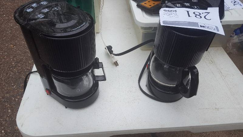 lot 281 image: Lot of (2) 4-cup Coffeemakers