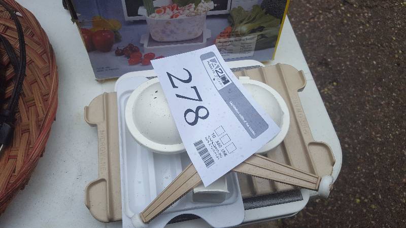 lot 278 image: Microwaveable Hotplate